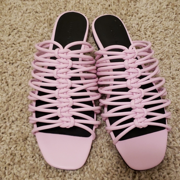 🔥NWOT Rebecca Minkoff Maelynn sandal, size 8.5 - Picture 2 of 4